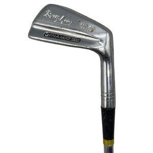 Kroydon lady's golf club right hand Betty King 7 Iron Dynamic VII REG. NO READ